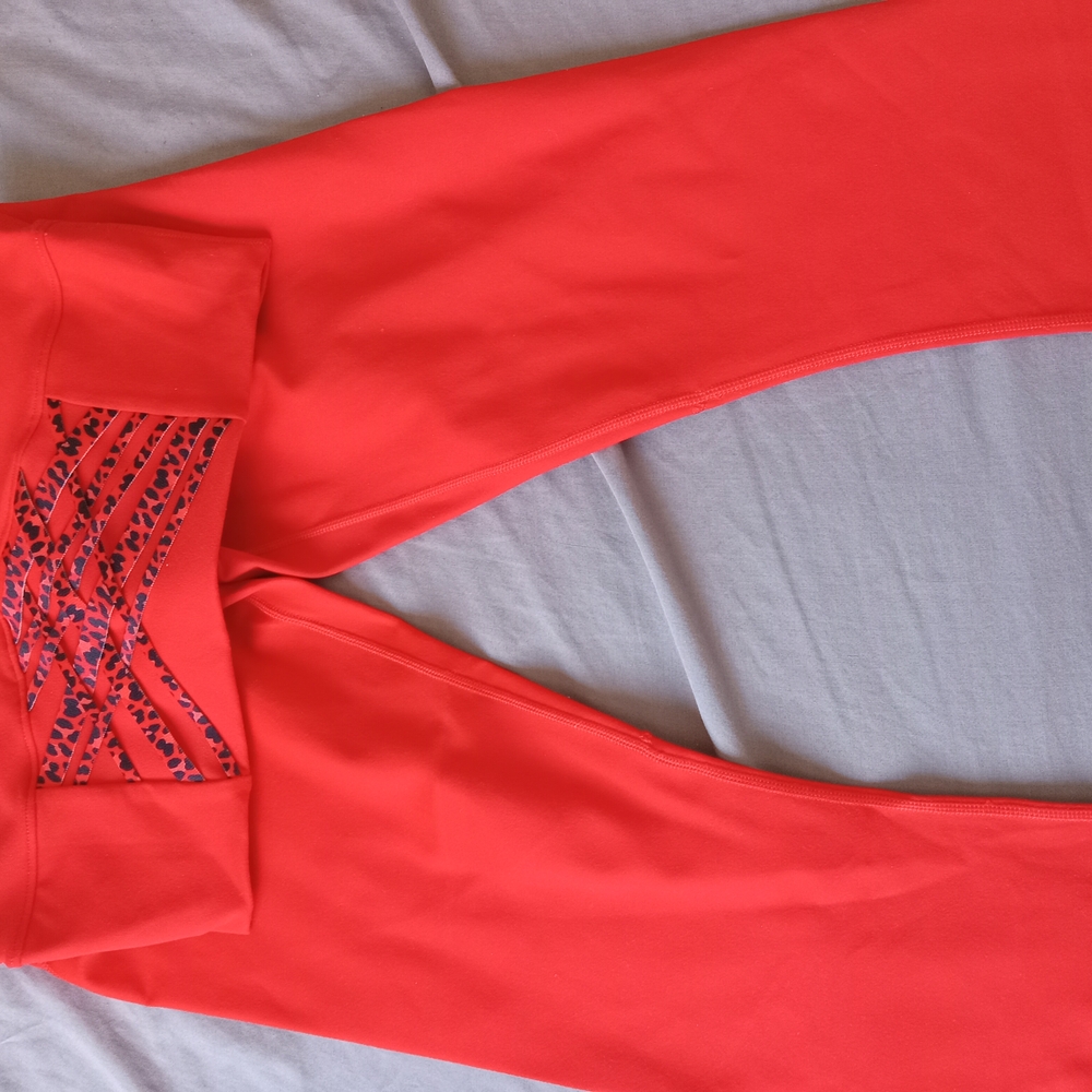 Fabletics Vibrant Red Leggings with Patterned Waistband Medium
